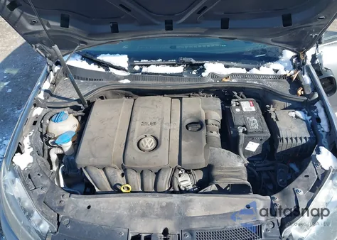 2014 Volkswagen Golf 2.5L из США, поврежденный, VIN WVWDB7AJ3EW006231